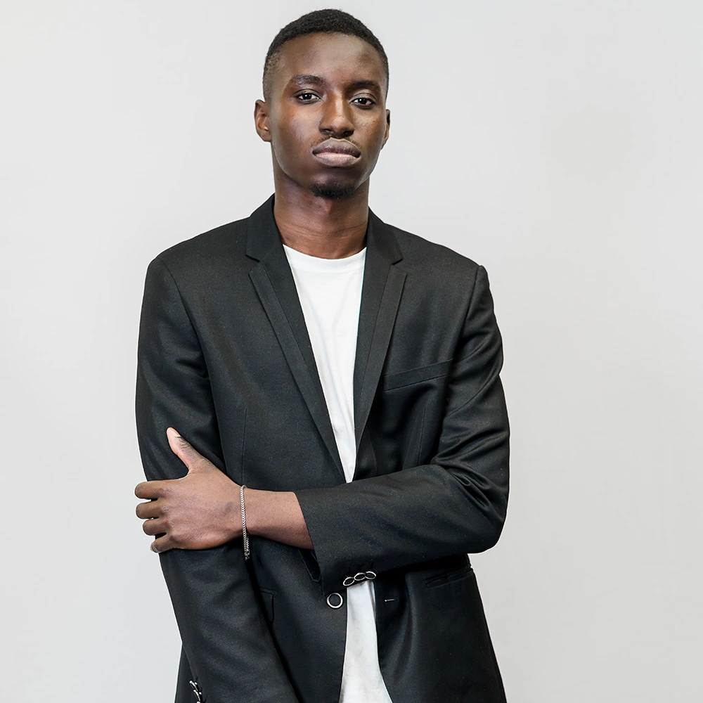 Titanium: Men's Chrome Silver Spiral Bracelet - Portier Jewelry Titanium: Men's Chrome Silver Spiral Bracelet - Image 3