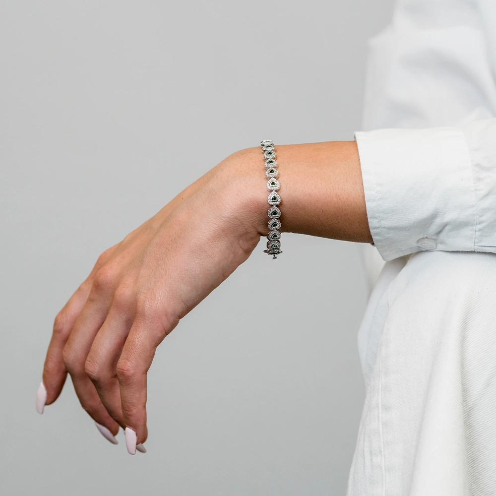 Emerald Heart: Emerald and White Hearts Silver Tennis Bracelet - Portier Jewelry Emerald Heart: Emerald and White Hearts Silver Tennis Bracelet - Image 3