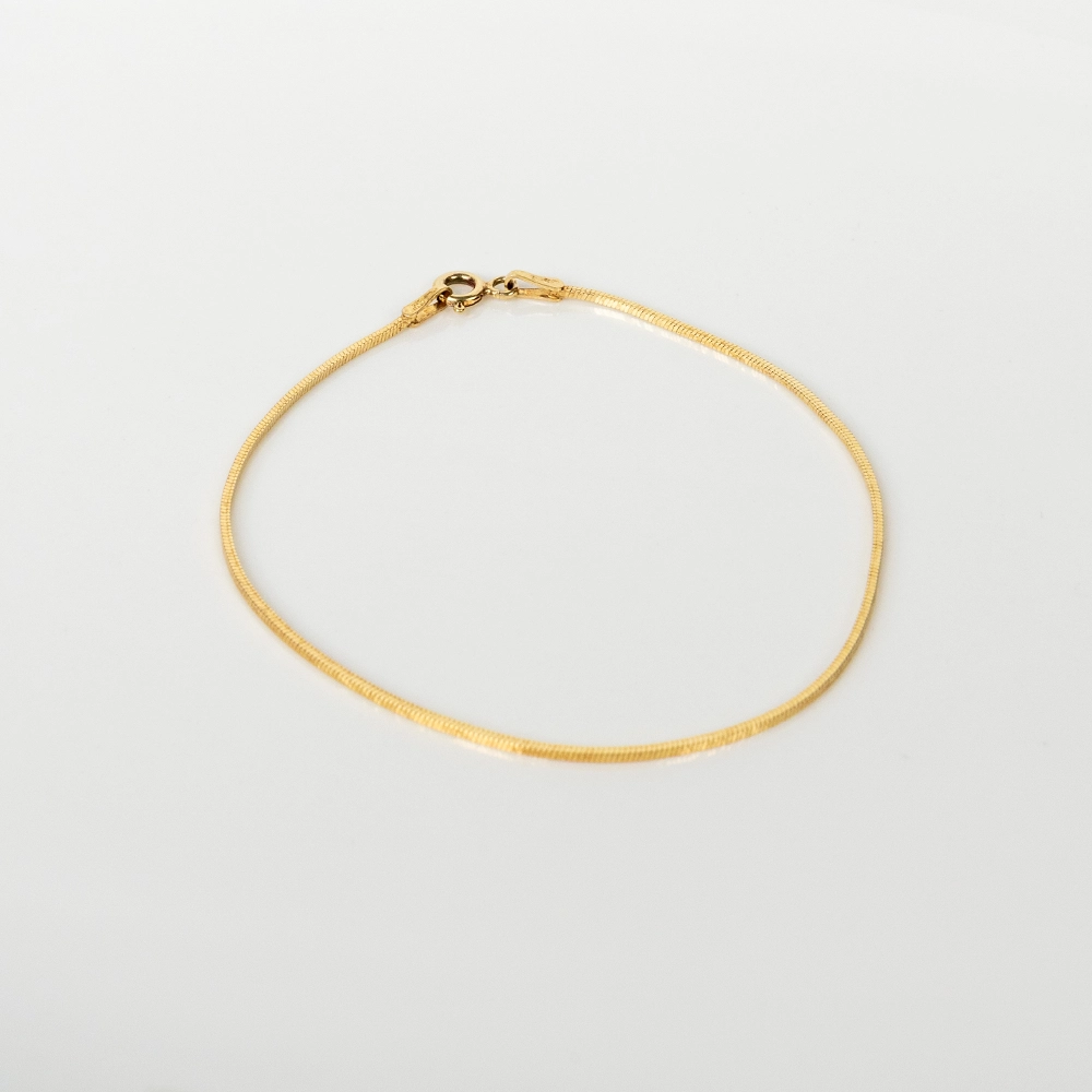 Sleek: Gold Herringbone Dainty Bracelet - Portier Jewelry Sleek: Gold Herringbone Dainty Bracelet - Image 5
