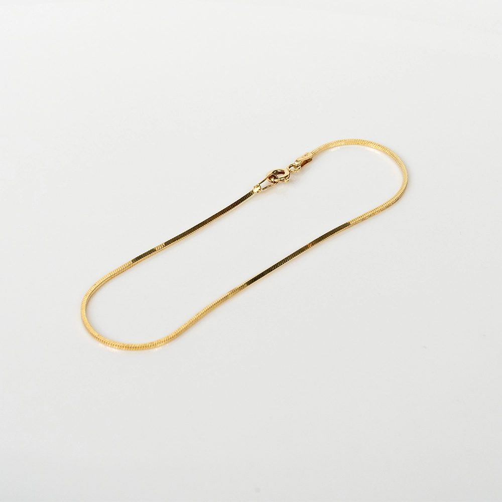 Sleek: Gold Herringbone Dainty Bracelet - Portier Jewelry Sleek: Gold Herringbone Dainty Bracelet