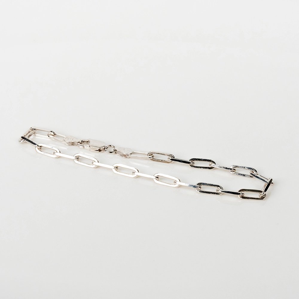 Silver Link II: Silver Paperclip Bracelet - Portier Jewelry Silver Link II: Silver Paperclip Bracelet - Image 4