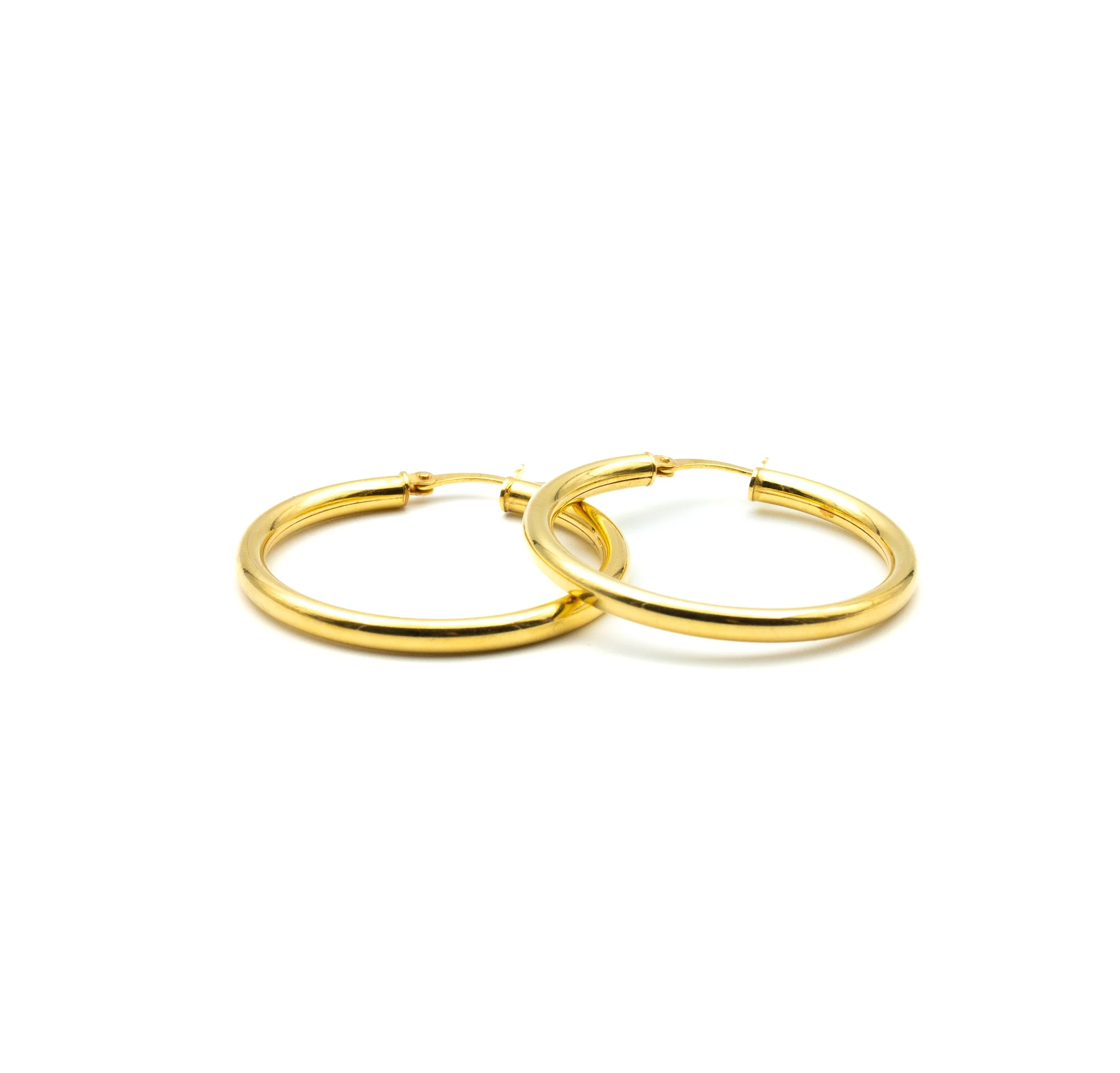The Kiss II: Gold Large Hoop Earrings - Portier Jewelry The Kiss II: Gold Large Hoop Earrings - Image 2