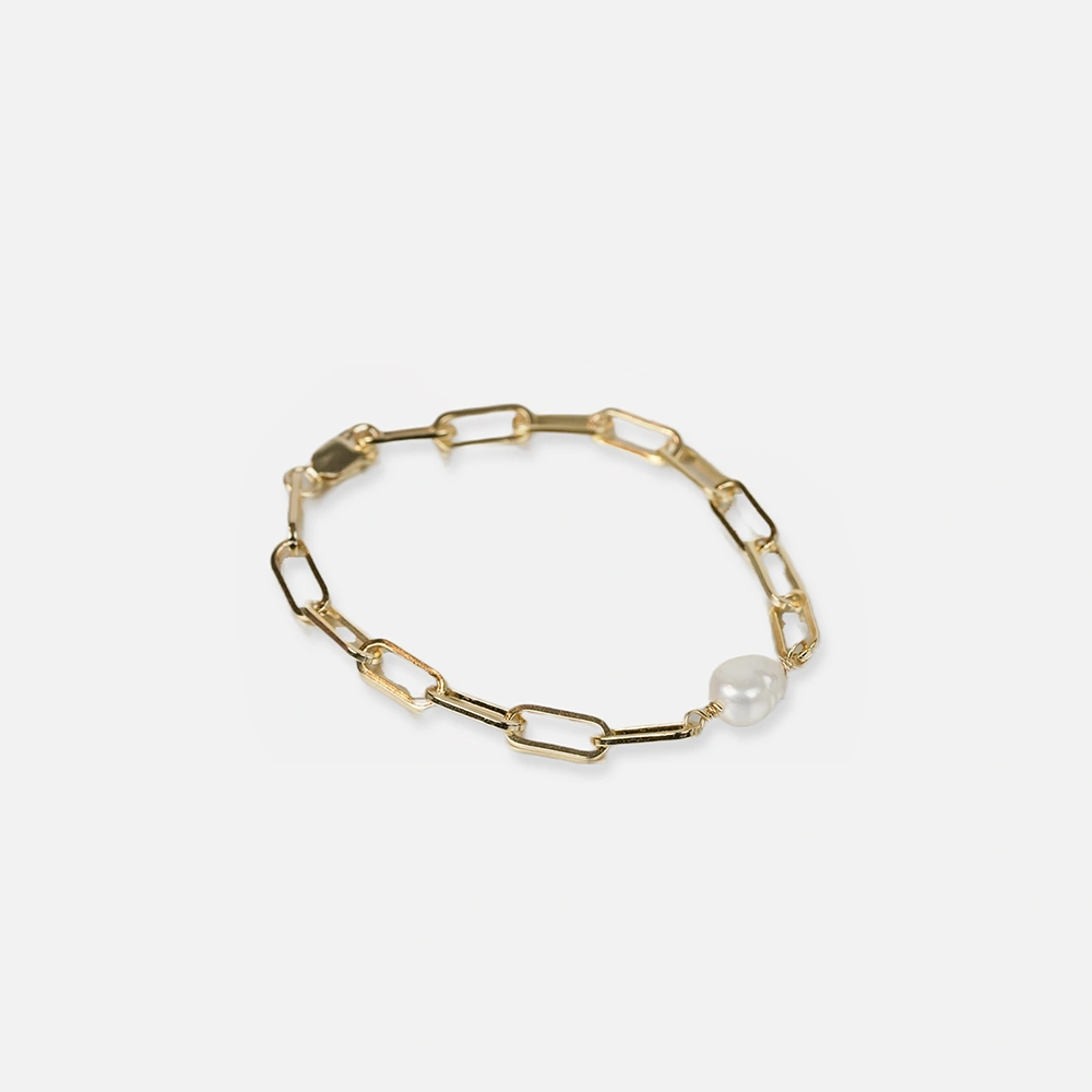 The Pearl: Gold Paperclip Pearl Bracelet - Portier Jewelry The Pearl: Gold Paperclip Pearl Bracelet - Image 5