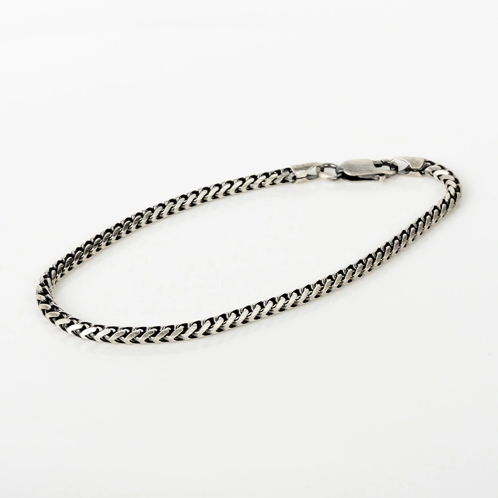 Titanium: Men's Chrome Silver Spiral Bracelet - Portier Jewelry Titanium: Men's Chrome Silver Spiral Bracelet - Image 4